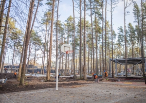 Jauniešu māja Kauguros