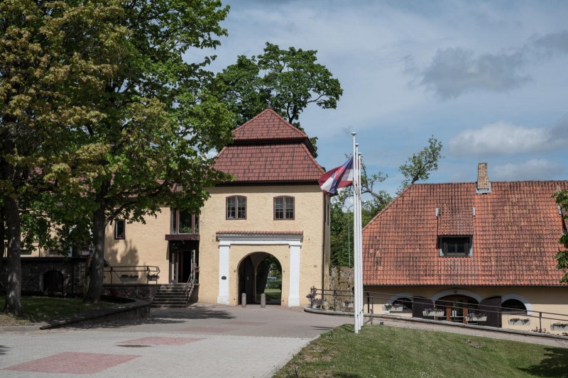 Unikālā Šlokenbekas muiža tagad vēl skaistāka un jauniem pakalpojumiem bagātāka