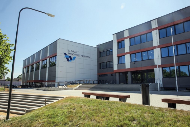 Tehnoloģiju vidusskola Jelgavā