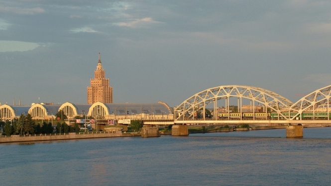 dzelzceļš Rīgā