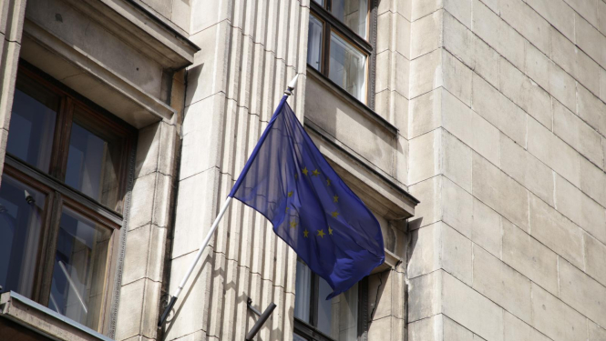 Lemj par ES fondu projektu izdevumu līdzfinansēšanu Covid-19 ietekmē