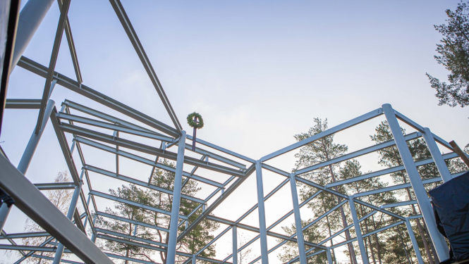 Jauniešu māja Kauguros