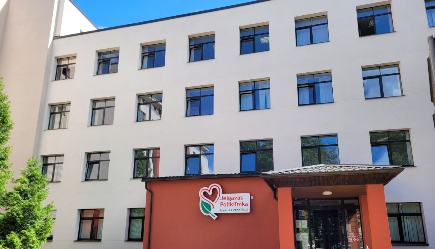 Renovēta Jelgavas poliklīnikas ēka